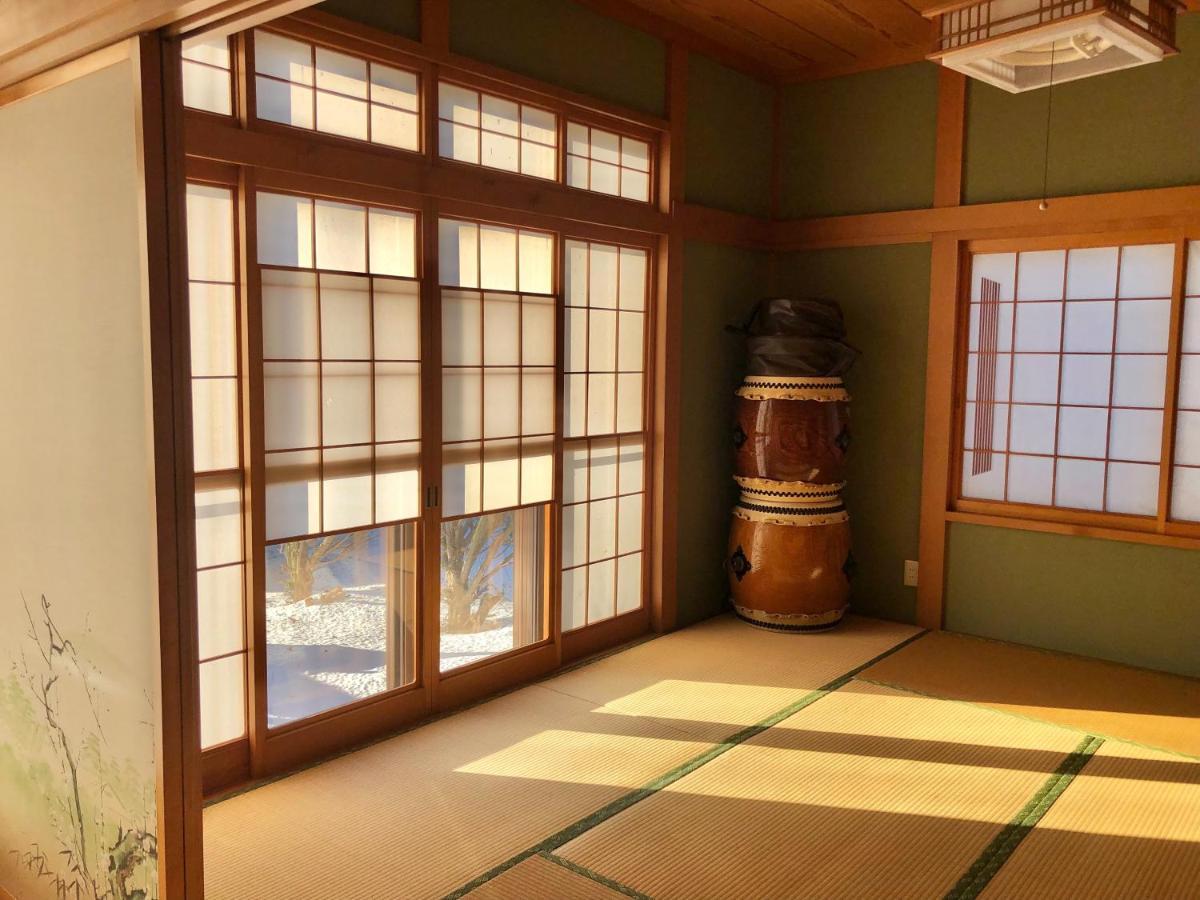 青森伝統芸能を楽しめる繭子の宿 Hachinohe Exterior photo