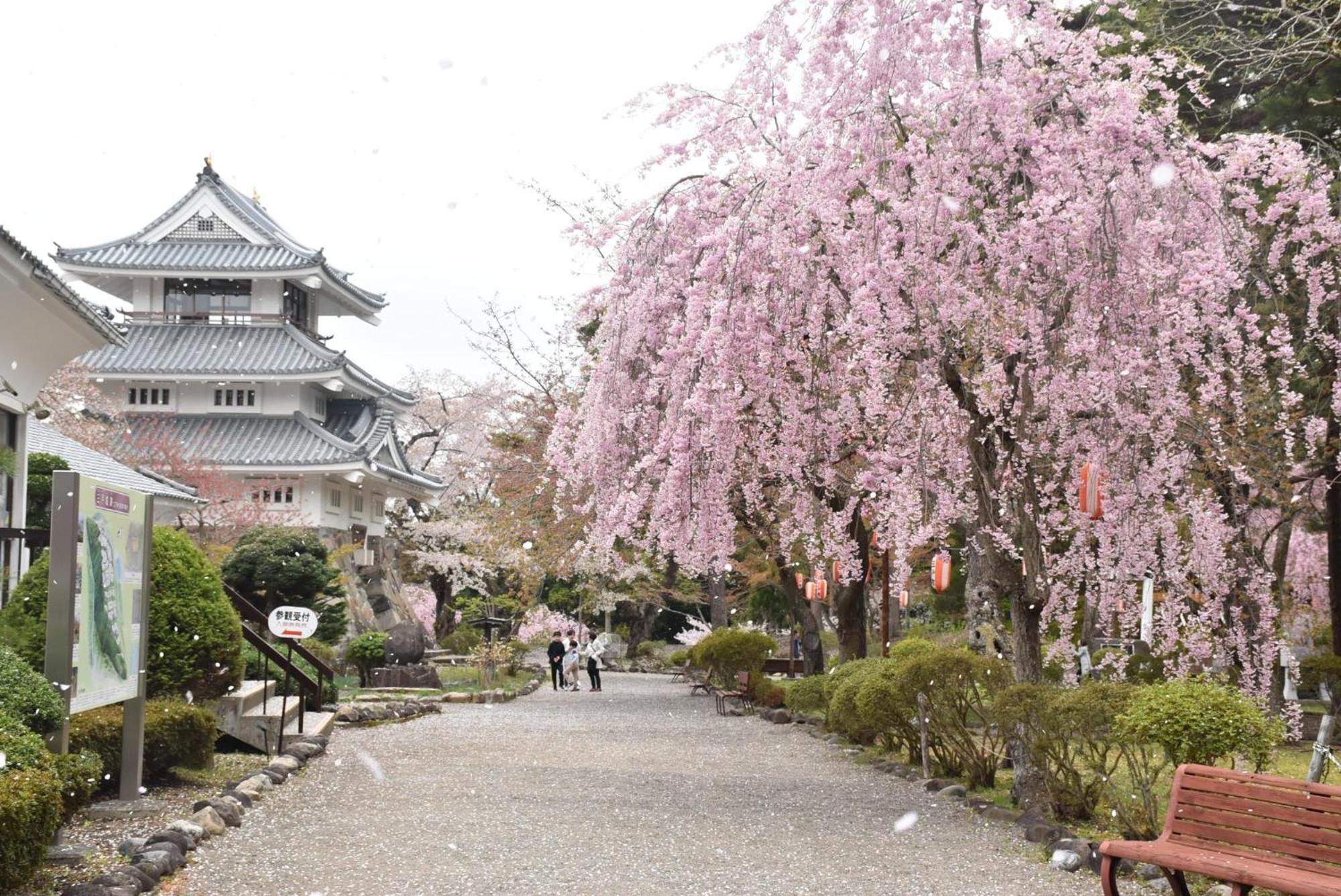 青森伝統芸能を楽しめる繭子の宿 Hachinohe Exterior photo